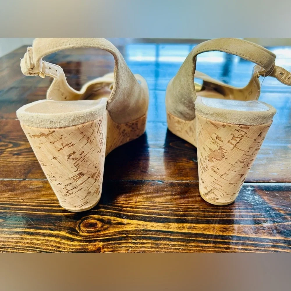 Stuart Weitzman tan suede wedge size 10 - Picture 3 of 6